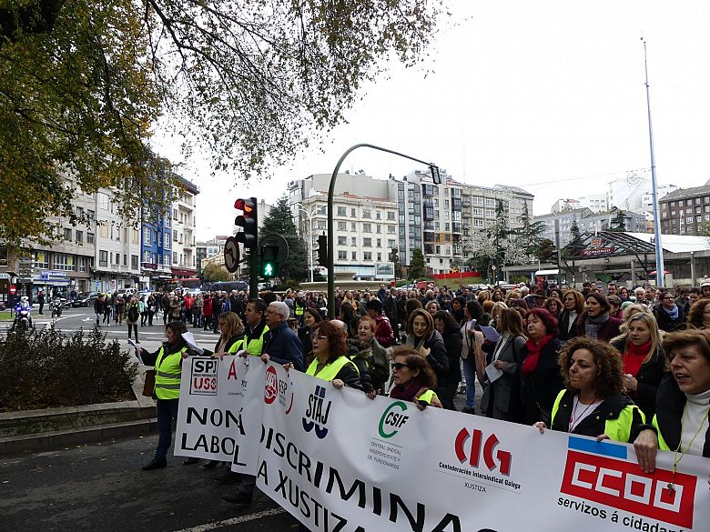 17-12-13-FolgaXustiza-manifestacionACorunha-06.jpg
